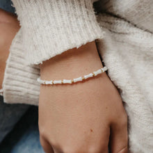 Load image into Gallery viewer, Mother of Pearl Bracelet