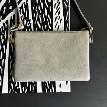 Load image into Gallery viewer, Moomin Floral Crossbody Bag