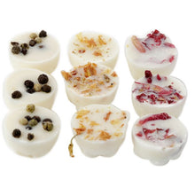 Load image into Gallery viewer, 9 Soya Wax Melts - Autumn Falls