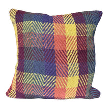 Load image into Gallery viewer, Fairtrade Cotton Checkered Cushion 40x40cm
