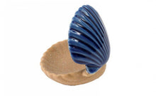 Load image into Gallery viewer, Two-tone Clam Dish
