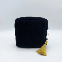 Load image into Gallery viewer, Forage Black Makeup Bag
