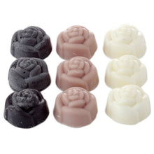 Load image into Gallery viewer, 9 Soya Wax Melts - Skulls &amp; Roses
